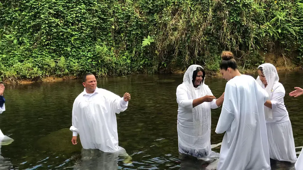 Video thumbnail for Rosa Pérez - Bautismos en Puerto Rico 🇵🇷- 2019