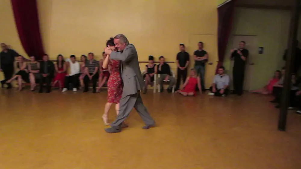 Video thumbnail for Oscar Casas and Ana Miguel, "Milonga Triste", 3/3