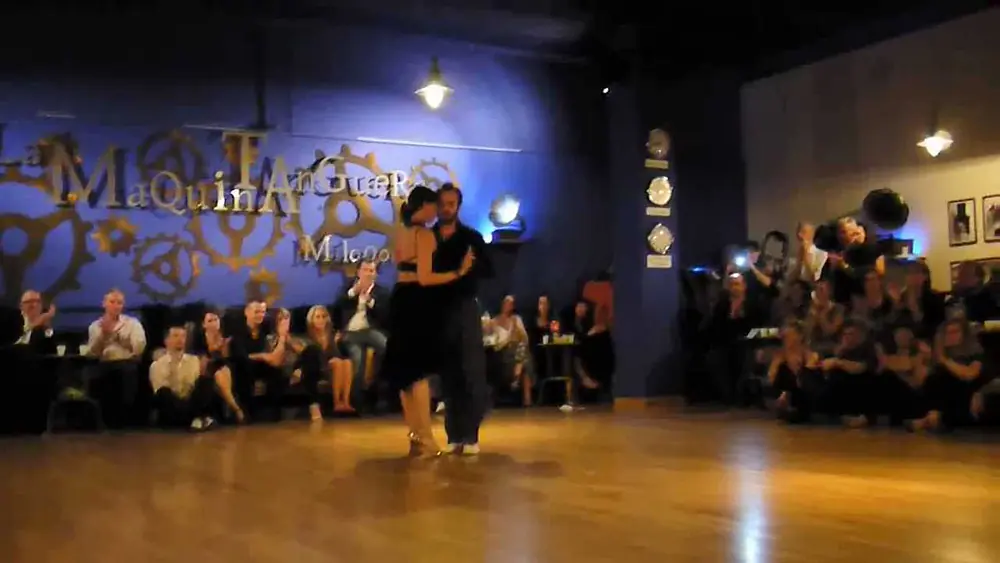 Video thumbnail for Pablo Rodriguez y Natasha Lewinger a La Maquina Tanguera 3