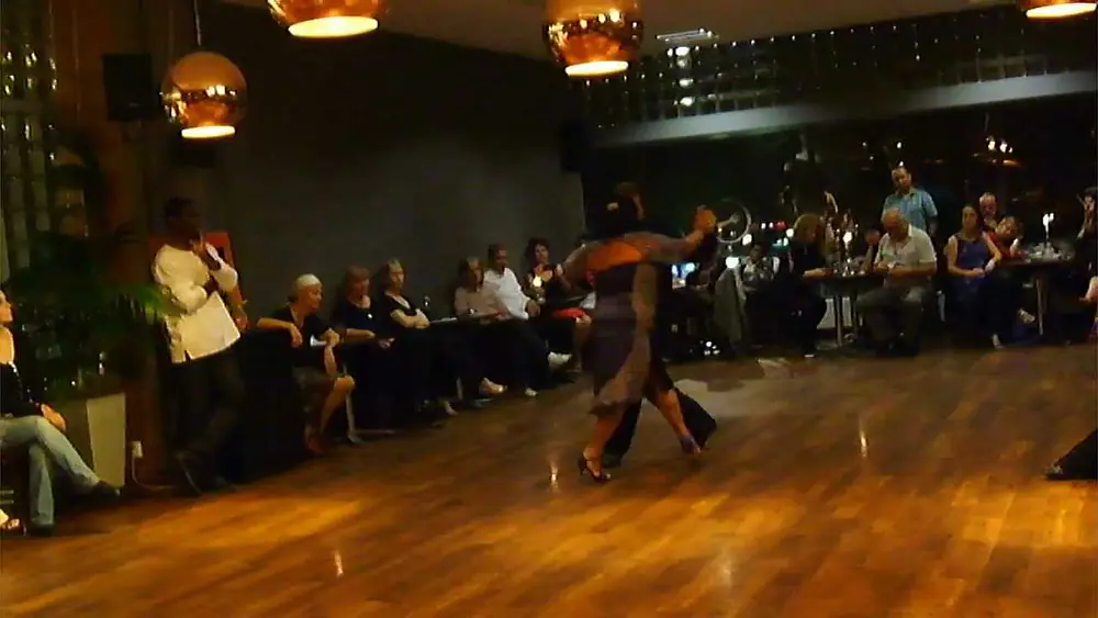 Video thumbnail for Jorge and Marita Dispari in Stockholm  3Esquinas