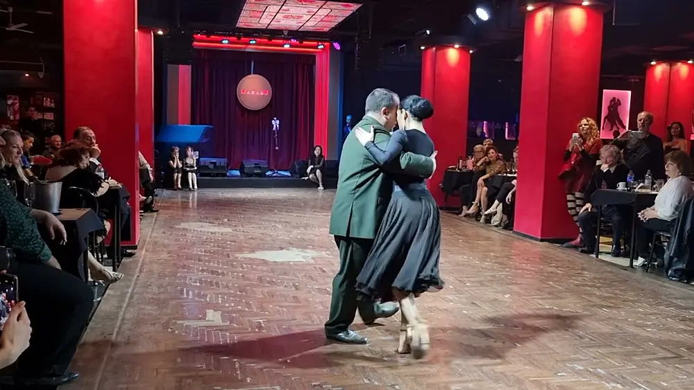Video thumbnail for Hernan Alvarez Prieto y Natalia Hills 1/4 Milonga Malena