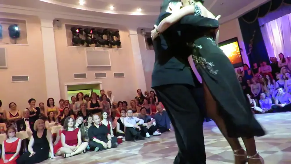 Video thumbnail for Milena Plebs & Sergey Sokhnenko, Juan D'Arienzo - Amor y Celos (Vals)