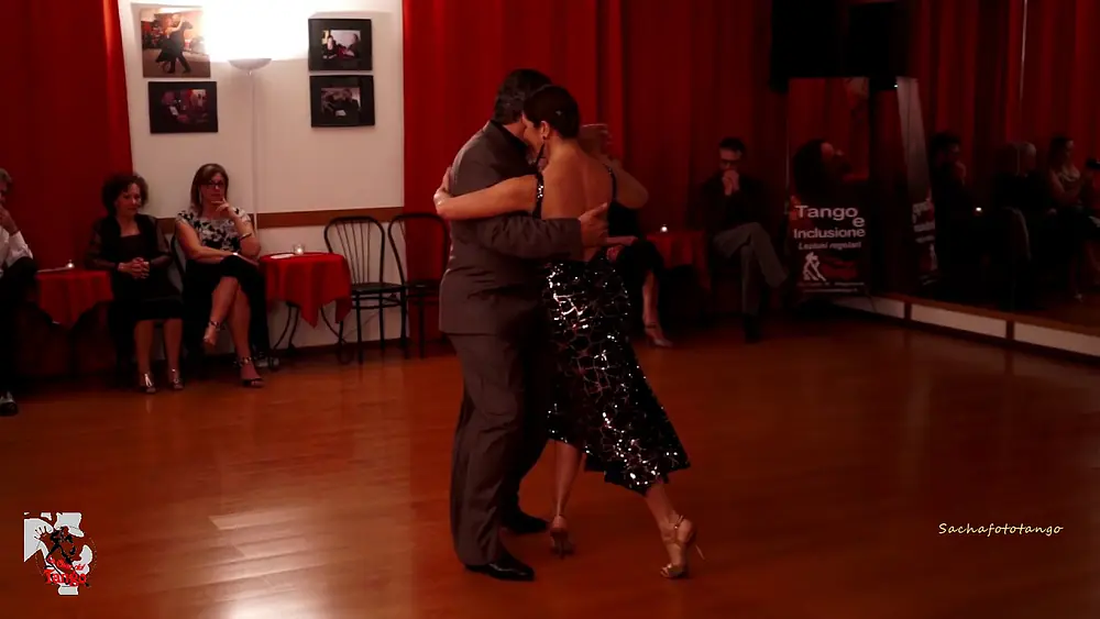 Video thumbnail for Ricardo Calvo y Sandra Messina - dicembre 2019 - La Casa del Tango 2