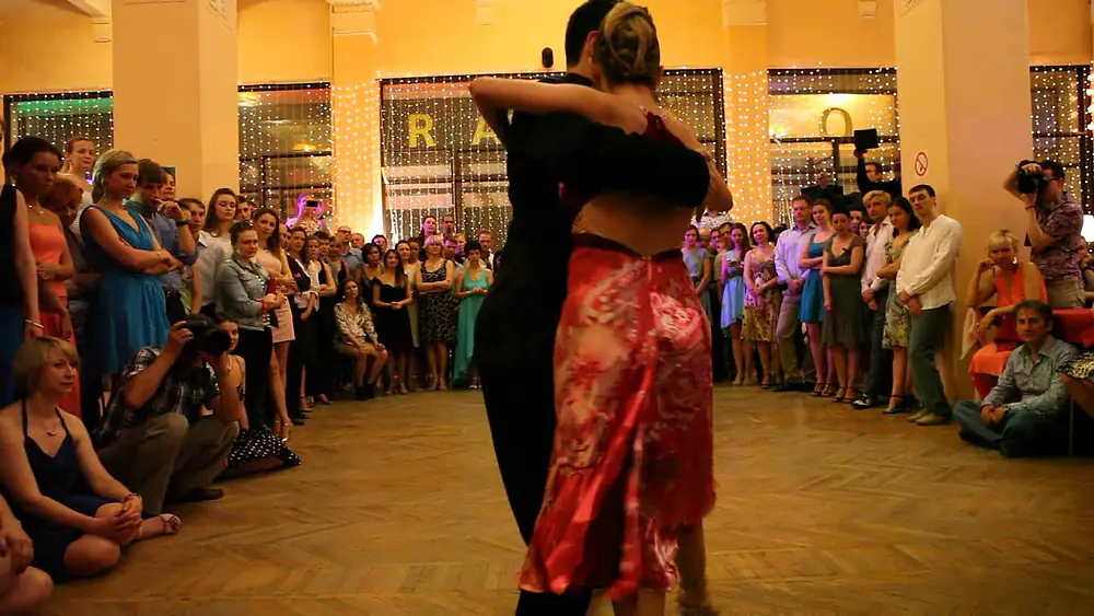 Video thumbnail for Javier Rodriguez & Noelia Barsi 1/4 Milonga "El Calor"