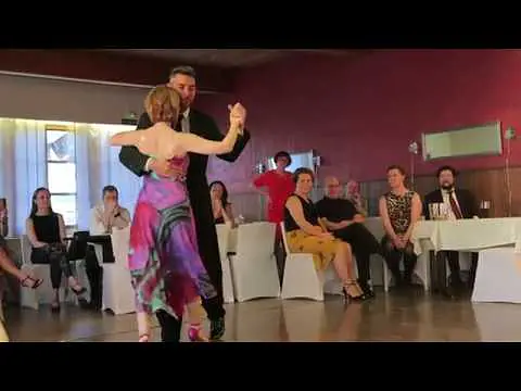 Video thumbnail for Javier Diaz y Julia Zueva Tangon askelin koti kesää 2019 1