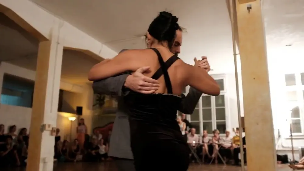 Video thumbnail for Pablo Rodriguez & Corina Herrera 1 / 01.09.18