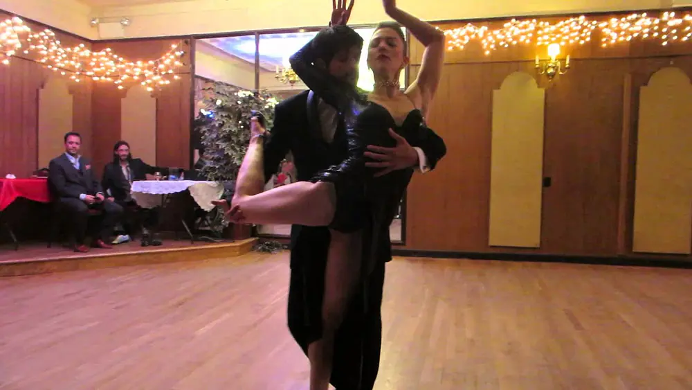 Video thumbnail for Cristian Correa Cordobes & Leah Barsky @ La Milonga Rosa   05/01/2015