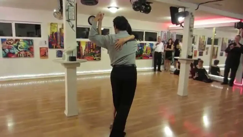 Video thumbnail for Pablo Rodriguez & Eva Garlez, "Jamas Retornaras",  La Casa Grande, 1/3