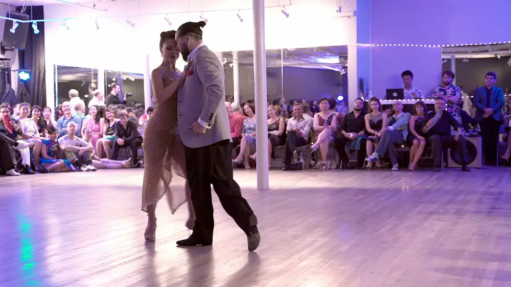Video thumbnail for Celina Rotundo & Hugo Patyn - Windy City Tango Festival 2021