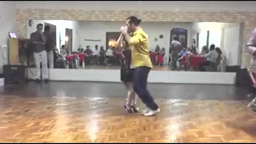 Video thumbnail for Lindemberg Carvalho y Roberta Barreto  - La Milonga que Faltaba (Edgardo Donato)