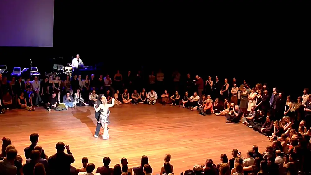 Video thumbnail for Sebastian Arce y Mariana Montes