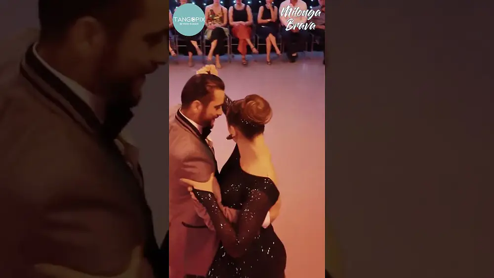 Video thumbnail for MILONGA BRAVA '24, GENEVA - Alex Moncada & Martina Waldman dance Los Reyes del Tango - La Espuela