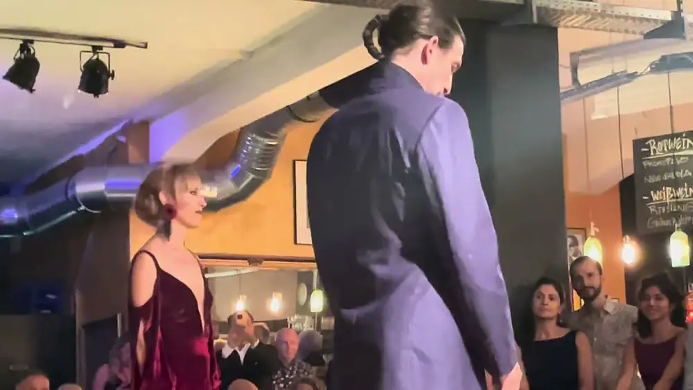 Video thumbnail for Eugenia Parrilla & Yanick Wyler / Eric Satie - Gymnopédie
