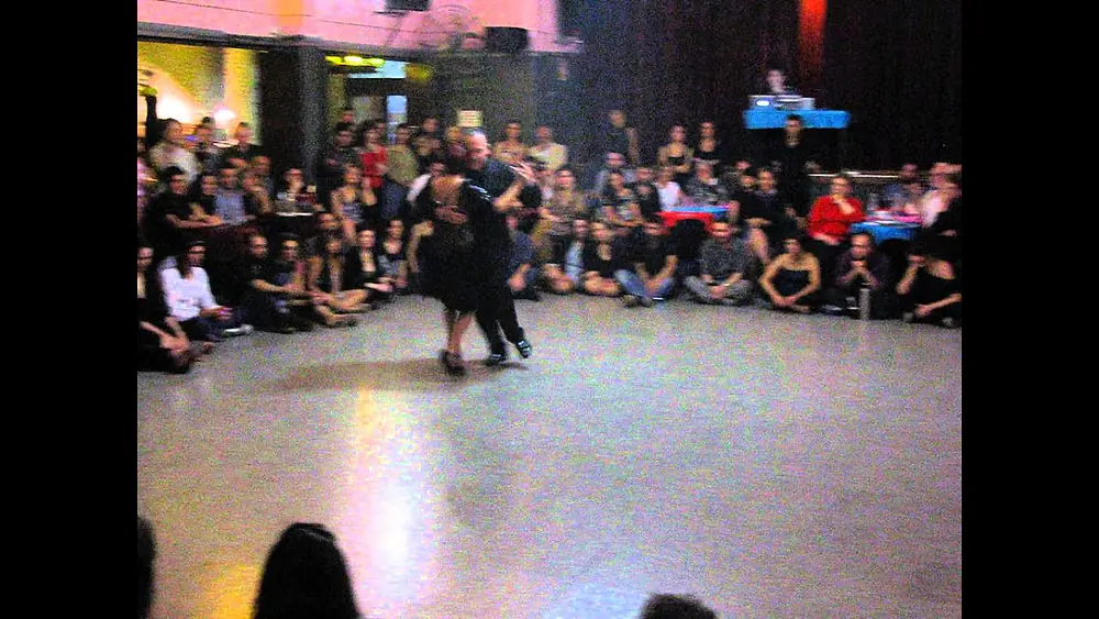 Video thumbnail for MARIA NIEVES REGO y PANCHO MARTINEZ PEY en Viva La Pepa! Milonga (1/2)