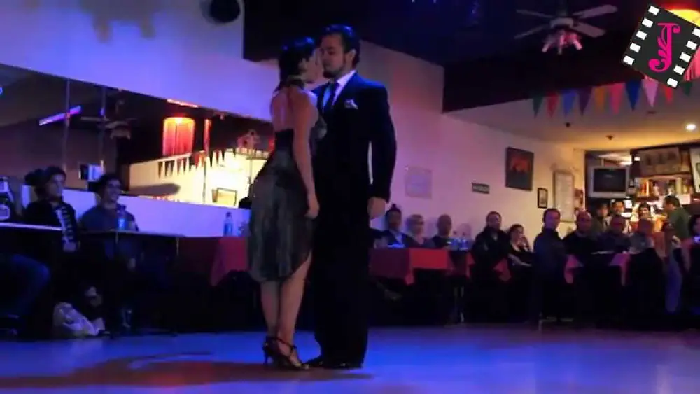 Video thumbnail for JULIAN VILARDO y DANIELA BARRIA en MILONGA10 01/03