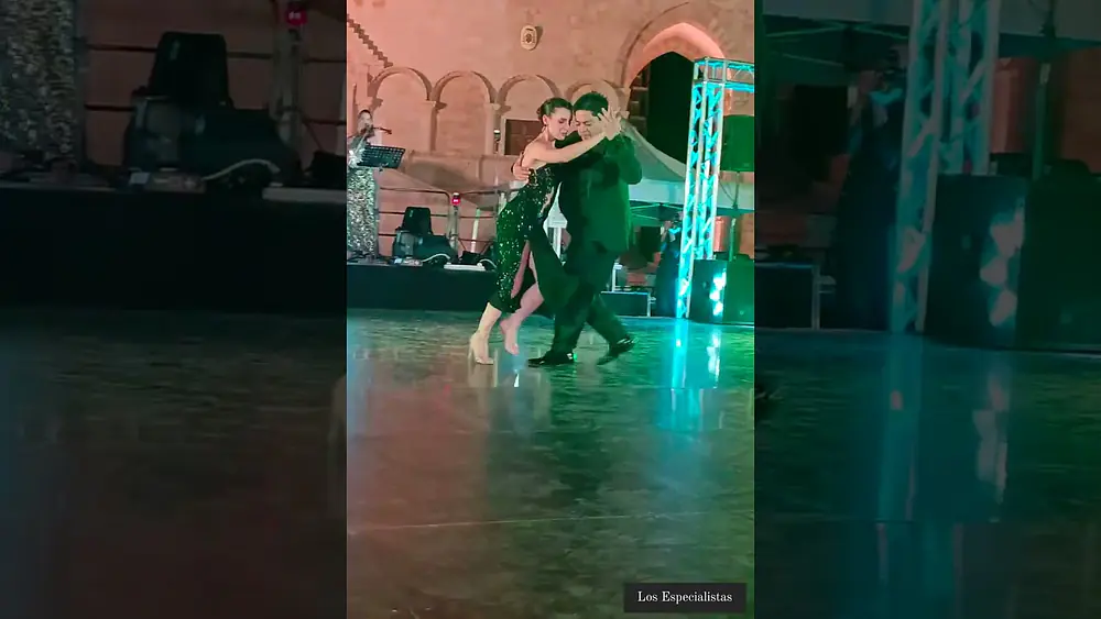 Video thumbnail for Agustina Piaggio y Carlos Espinosa @ International Trani Tango_13 Julio 2023_2/3