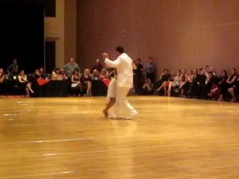 Video thumbnail for Maria Olivera and Gustavo Benzecry dance a tango at 2011 CMTF