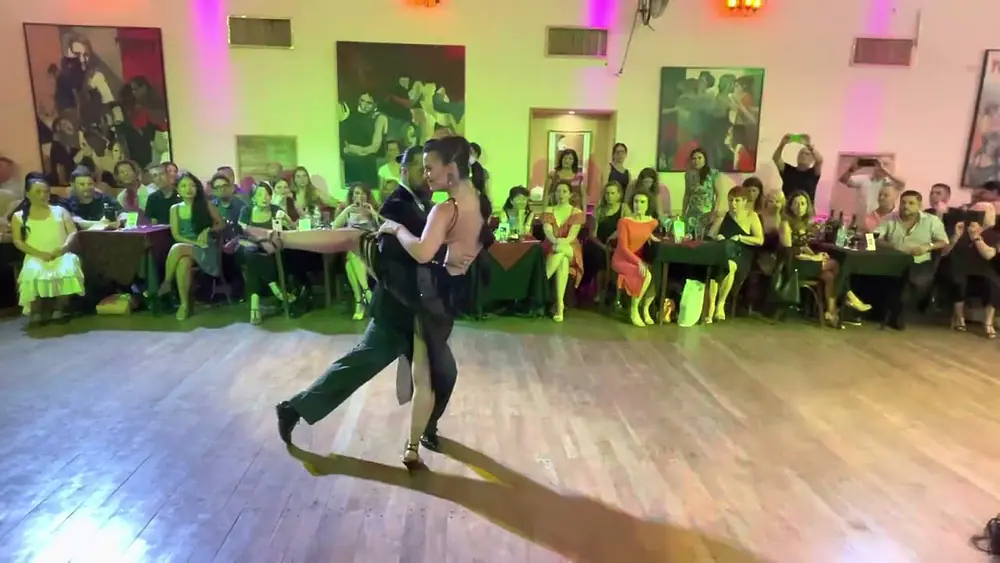 Video thumbnail for Celina Rotundo y Hugo Patyn @ Ladys Tango Festival En Lo de Balmaceda Milonga 3/9/23