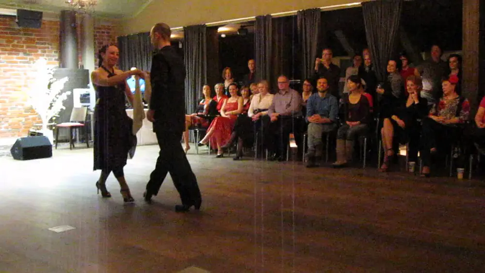 Video thumbnail for Lucas Panero y Cintia Tinelli at Oulu Tango Festival 2014 5