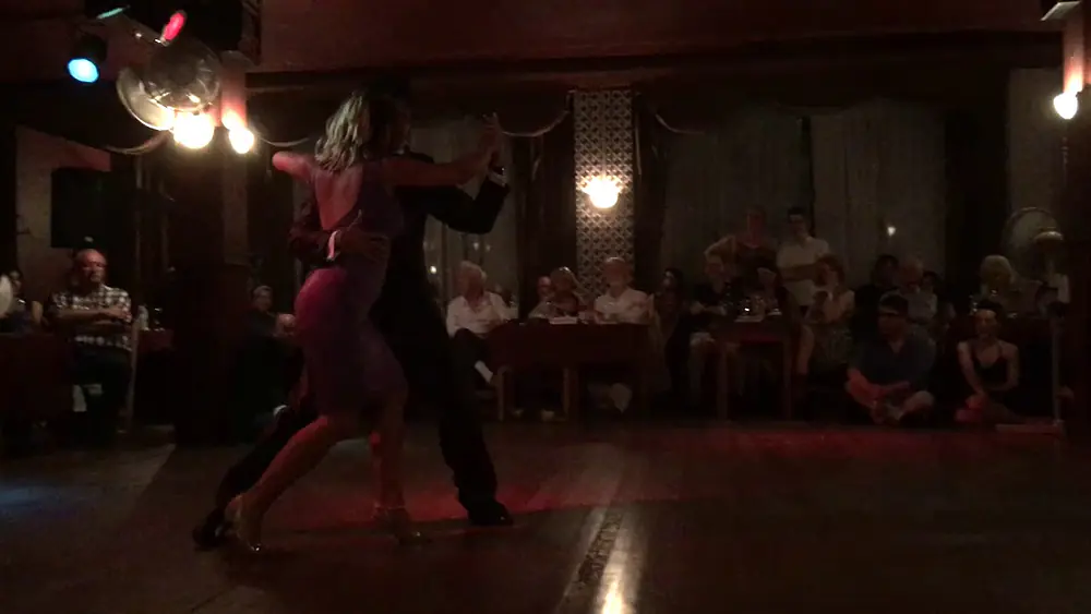 Video thumbnail for Krishna Olmedo y Gaby Mataloni en El Chamuyo 4/4