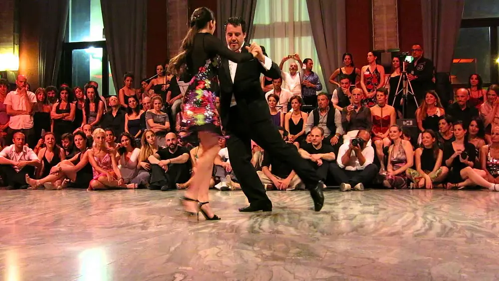 Video thumbnail for 2014.06.28 Fabian Salas y Lola Diaz @ Roma tango meeting