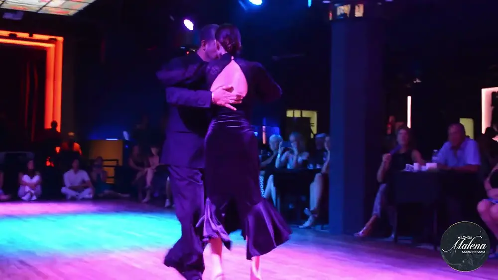 Video thumbnail for Roberto Zuccarino & Aldana Valentina en Milonga Malena "COMO NINGUNA"!!  2/3