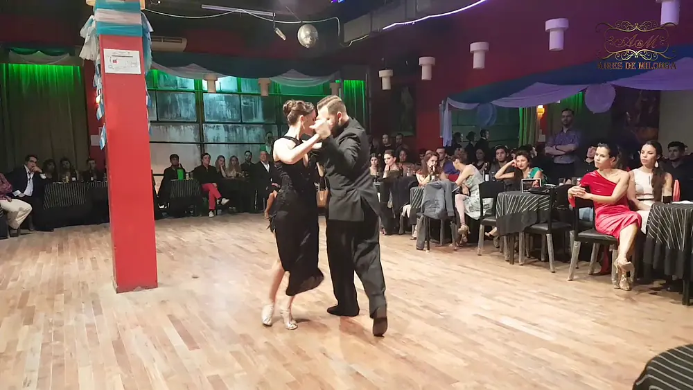 Video thumbnail for Rusia (Russia) y Argentina unidos en el tango. Máxim Gerasimov, Agus Piaggio