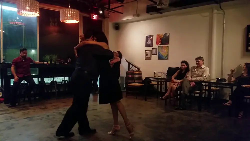 Video thumbnail for Eva Garlez & Pablo Rodriguez - Tango Milonguero @Houston