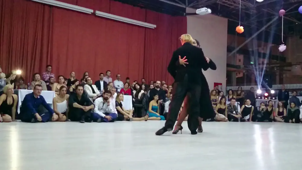Video thumbnail for Hugo Mastrolorenzo & Agustina Vignau. İstanbul Tango Ritual Fest 2016.(2-3)
