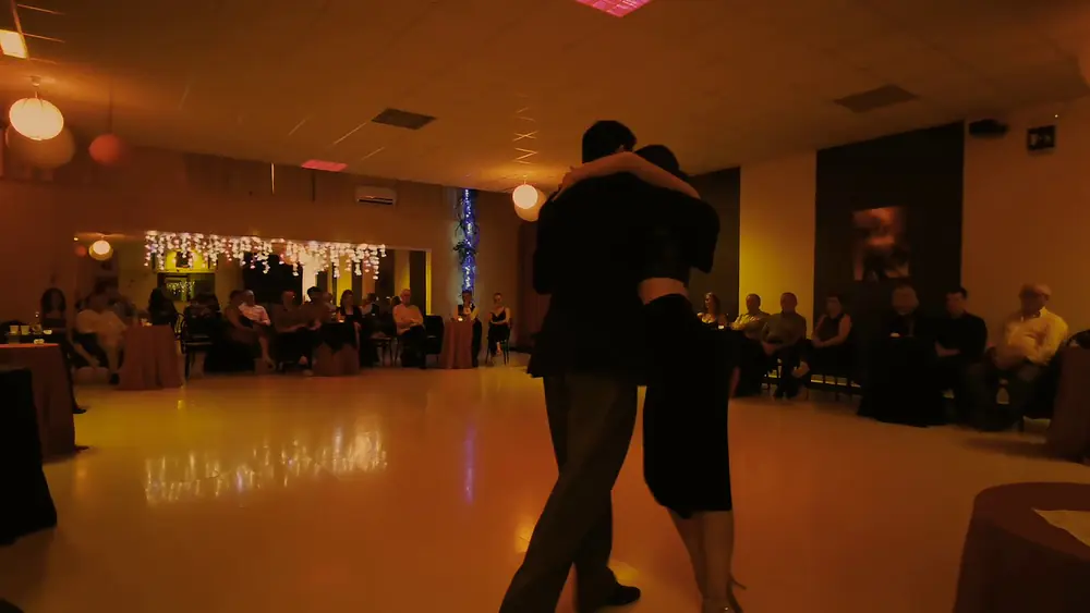 Video thumbnail for Isabella Fusi & Giuliano Gambarelli - Milonga Maleva (2)