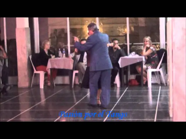 Video thumbnail for ELVIRA BORRONEy OSVALDO AGUDIO bailando el tango PABLO en FLOREAL MILONGA