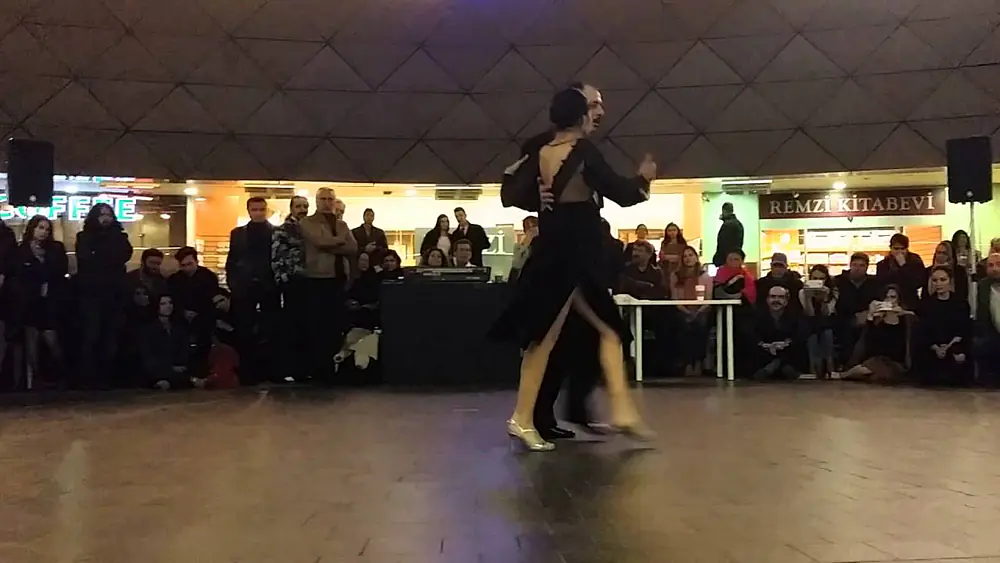 Video thumbnail for Aydın Kocamusaoğlu & Eda İkikardeş -4- Kanyon Erguvan Milongası