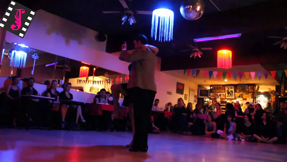 Video thumbnail for Bruno Tombari y Rocio Lequio en MILONGA10 02/04