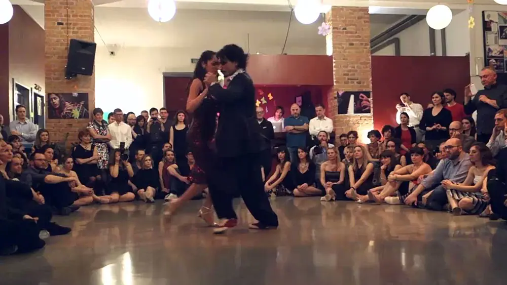 Video thumbnail for Gaston Torelli y Mariana Dragone