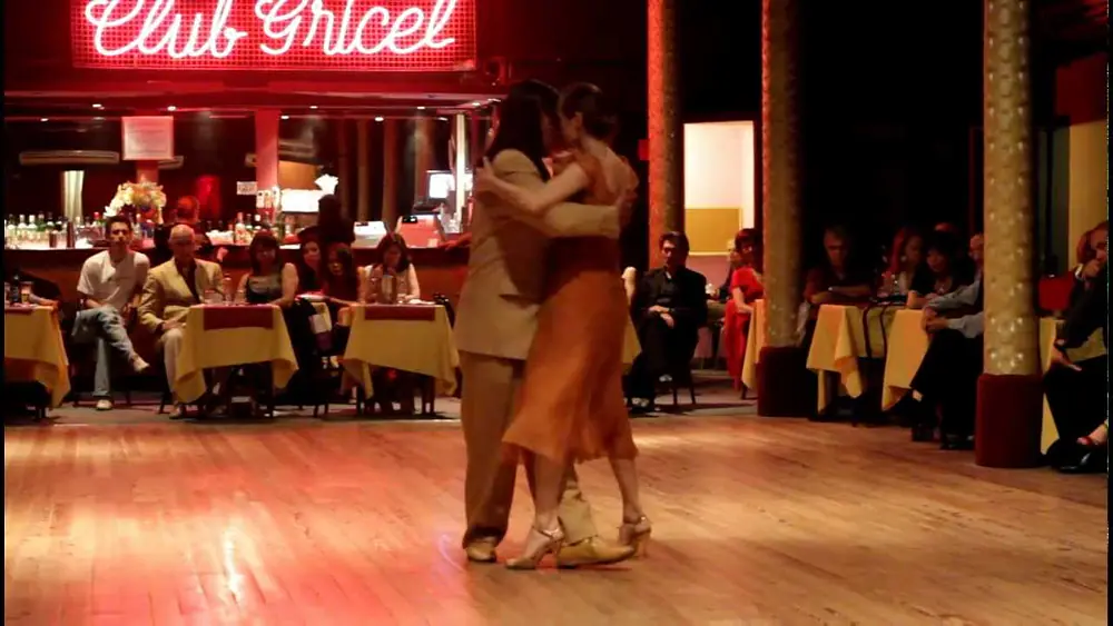 Video thumbnail for Nany Peralta y Rebecca O'Laoire (Club Gricel) 1er tema