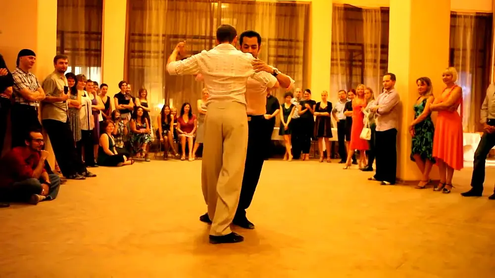 Video thumbnail for Tincho Argentina и Filippo Avignonesi Italy on milonga Teplitsa 2 2