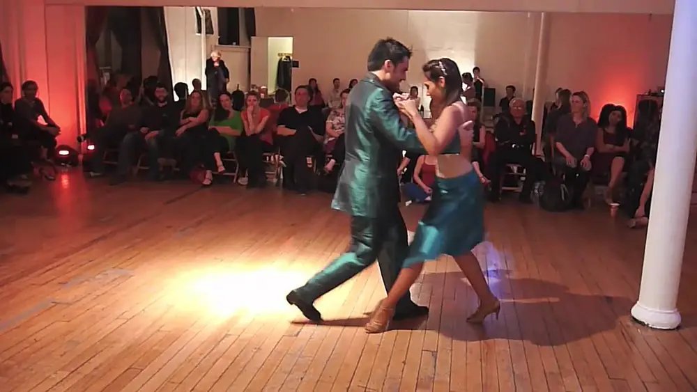 Video thumbnail for Carlos Paredes & Diana Giraldo 'Tango-Nuevo' performance at Práctilonga-939 (NYC)