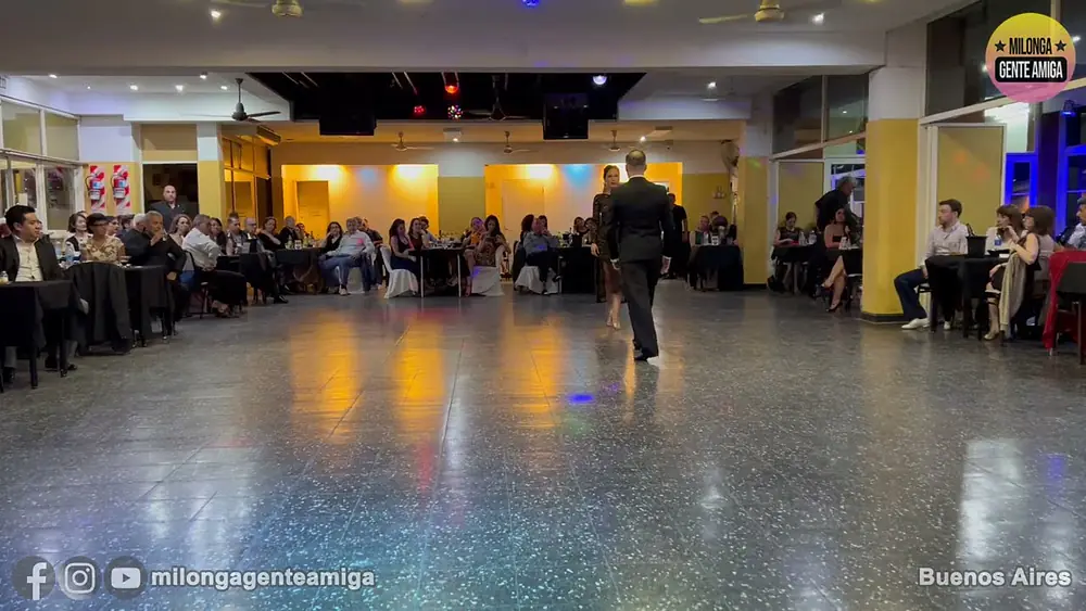 Video thumbnail for Endre Szeghalmi & Andrea Serban - Milonga Gente Amiga - 09/DIC/2023 (1/2)