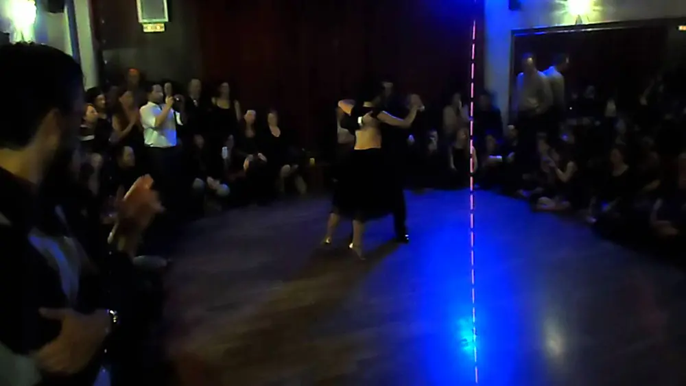 Video thumbnail for Jimena Hoeffner y Fernando Carrasco en Atenas 1/2/2014