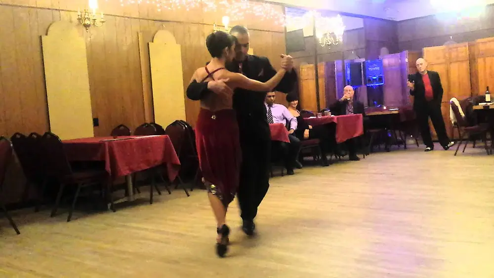 Video thumbnail for Argentine Tango:Junior Cervila & Guadalupe Garcia - Junto a tu Corazón (lyrics)