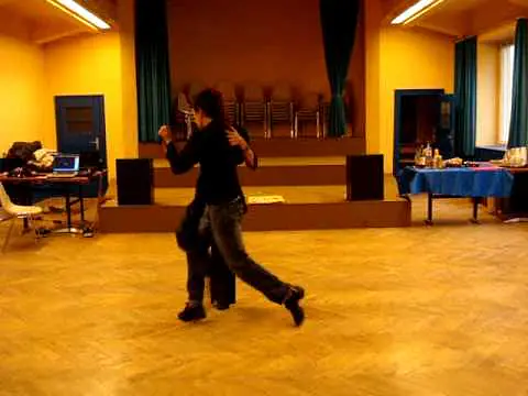 Video thumbnail for Impro Tango Nuevo para el corazon Martin Maldonado teaching Renata Falkner