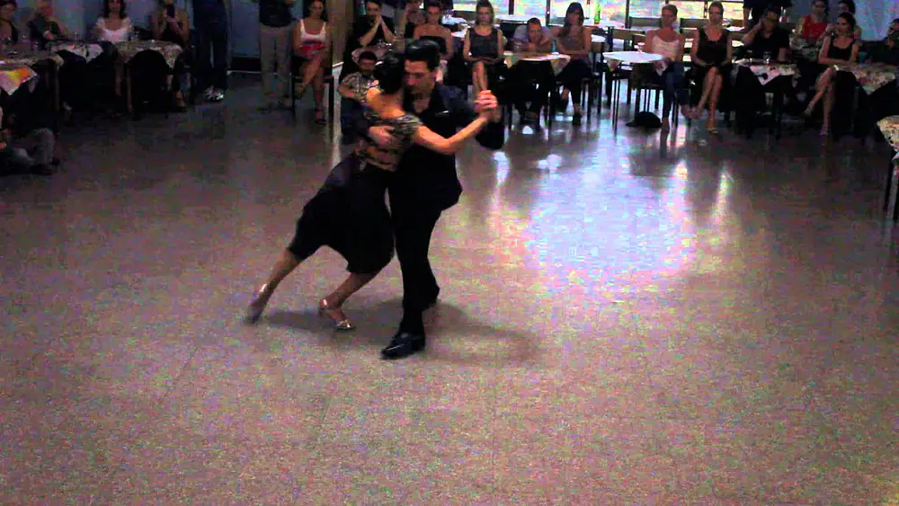 Video thumbnail for Cecilia Piccinni y Ricardo Biggeri - 14/3/2016 - El Motivo 2/4