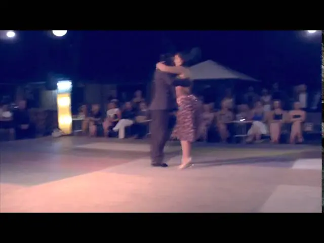 Video thumbnail for Natalia Ochoa e Ismael Ludman bailan "Mensaje" di Anibal Troilo - Roberto Rufino