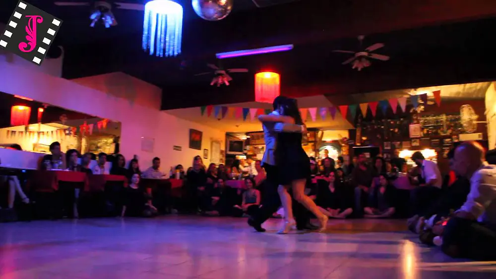 Video thumbnail for Bruno Tombari y Rocio Lequio en MILONGA10 04/04