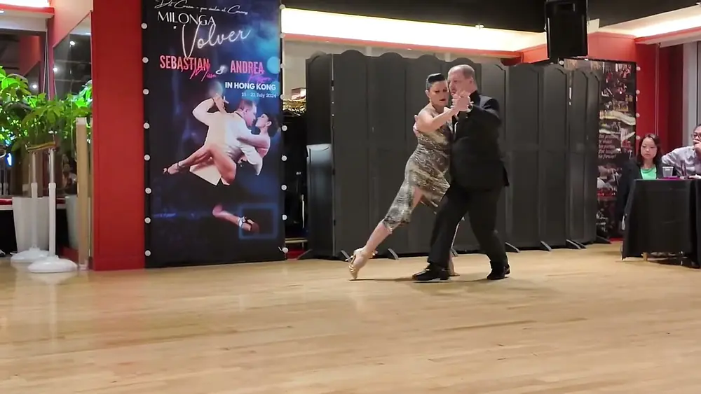 Video thumbnail for Sebastian Misse & Andrea Reyero GM 1/4 - Un Tango Y Nada Mas (Di Sarli) Tango - Hong Kong 2024 - 4K