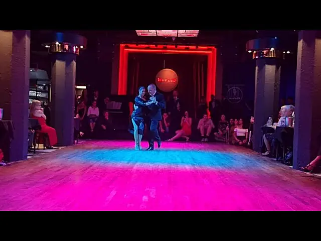 Video thumbnail for Roxana Suarez y Pancho Martinez Pey 4/4 Milonga Malena