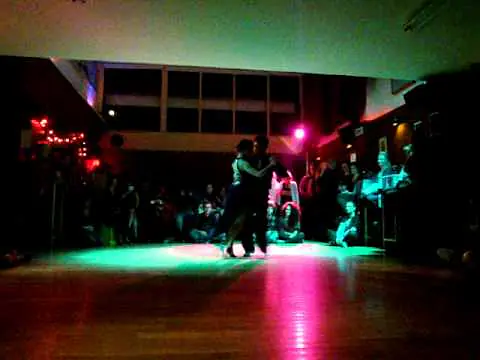 Video thumbnail for Fernando Gracia & Sol Cerquides - Athens, Greece 2010 - Milonga