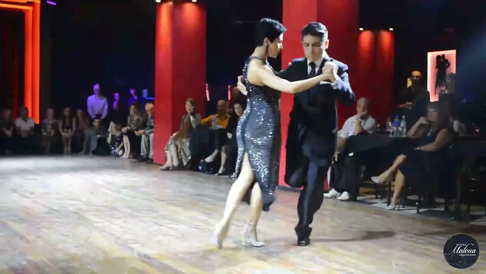 Video thumbnail for Marina Teves & Rodrigo Videla en Milonga Malena "𝗖𝗢𝗠𝗢 𝗡𝗜𝗡𝗚𝗨𝗡𝗔"!! 2/3