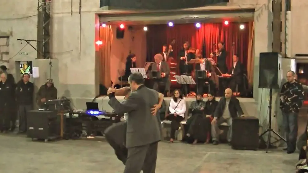 Video thumbnail for Tango en milonga El Moran Horacio "pebete" Godoy y Karina Colmeiro