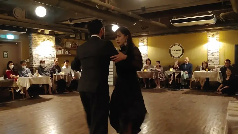 Video thumbnail for [Forever Tango - Quejas de Bandoneón] Edison Chaves & Beau Chispita Kim